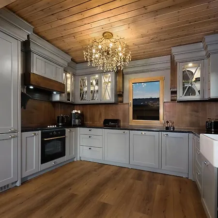 בקתה Rezidencia Woodchalet ולקה לומניקה